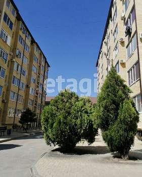 2-к квартира, вторичка, 63м2, 1/8 этаж