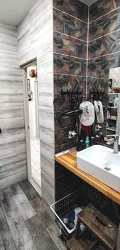 2-к квартира, вторичка, 61м2, 1/9 этаж