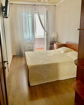2-к квартира, вторичка, 90м2, 3/3 этаж