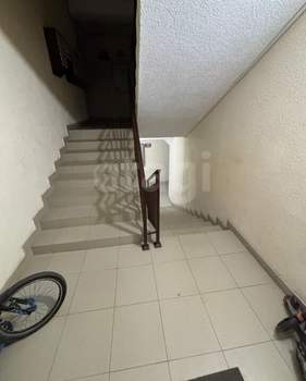 2-к квартира, вторичка, 32м2, 1/3 этаж