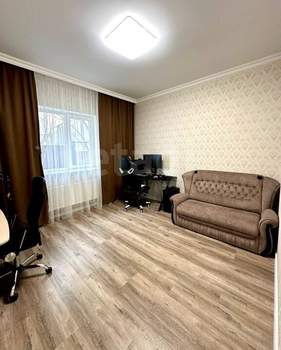 3-к квартира, вторичка, 92м2, 1/3 этаж