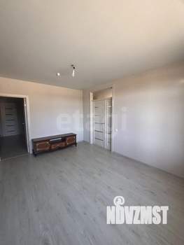 2-к квартира, вторичка, 57м2, 1/4 этаж