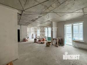 2-к квартира, вторичка, 61м2, 1/9 этаж