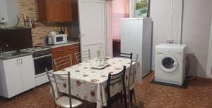 4-к квартира, вторичка, 75м2, 1/3 этаж