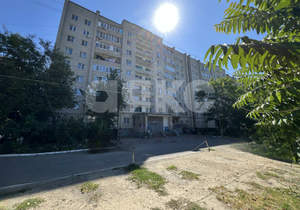 2-к квартира, вторичка, 52м2, 1/9 этаж