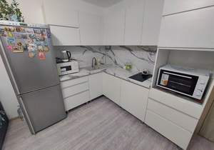 2-к квартира, вторичка, 65м2, 4/16 этаж
