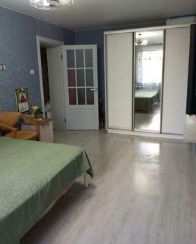 2-к квартира, вторичка, 65м2, 1/6 этаж