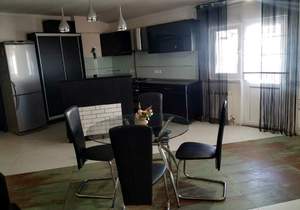 2-к квартира, вторичка, 99м2, 3/3 этаж