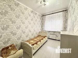 2-к квартира, вторичка, 64м2, 1/4 этаж