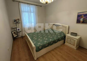 3-к квартира, вторичка, 93м2, 1/3 этаж