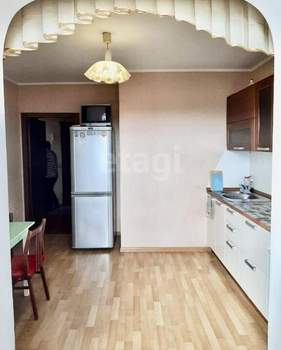 4-к квартира, вторичка, 80м2, 7/9 этаж