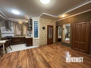 2-к квартира, вторичка, 61м2, 1/3 этаж