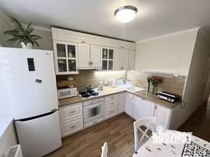 3-к квартира, вторичка, 58м2, 1/6 этаж