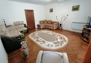 2-к квартира, вторичка, 77м2, 1/8 этаж