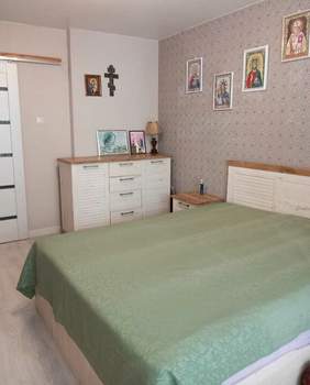 2-к квартира, вторичка, 65м2, 1/6 этаж