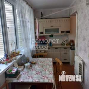 3-к квартира, вторичка, 50м2, 1/2 этаж