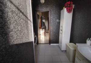 2-к квартира, вторичка, 63м2, 1/4 этаж