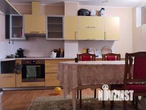 2-к квартира, вторичка, 68м2, 1/12 этаж