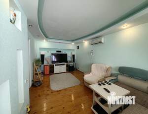 2-к квартира, вторичка, 57м2, 1/6 этаж