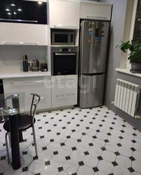 2-к квартира, вторичка, 62м2, 7/7 этаж