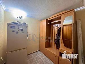 2-к квартира, вторичка, 52м2, 1/3 этаж