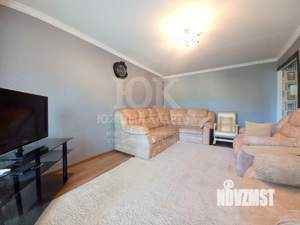 2-к квартира, вторичка, 53м2, 1/9 этаж