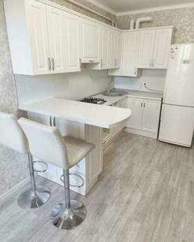 2-к квартира, вторичка, 70м2, 9/13 этаж
