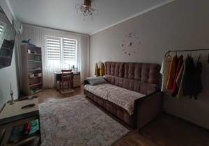 2-к квартира, вторичка, 64м2, 4/9 этаж