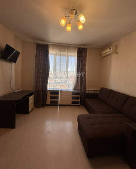 3-к квартира, вторичка, 76м2, 8/8 этаж